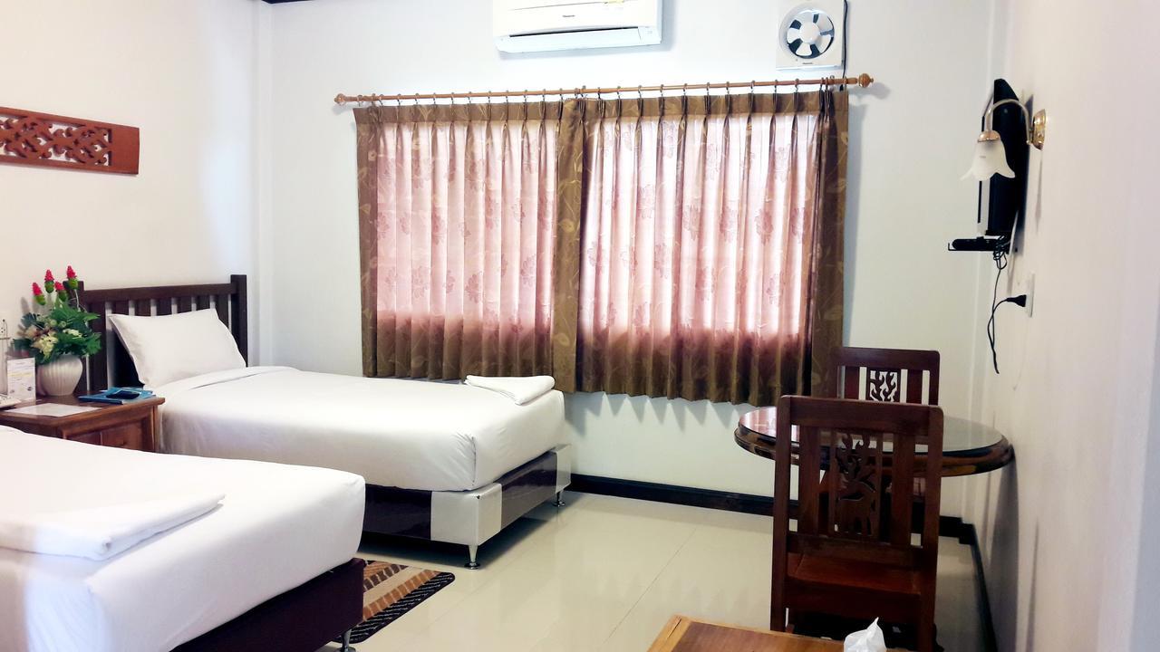Khum Nakhon Hotel Nakhon Si Thammarat Esterno foto