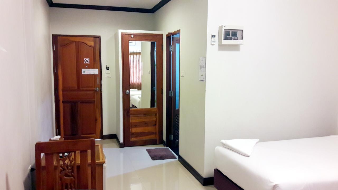 Khum Nakhon Hotel Nakhon Si Thammarat Esterno foto