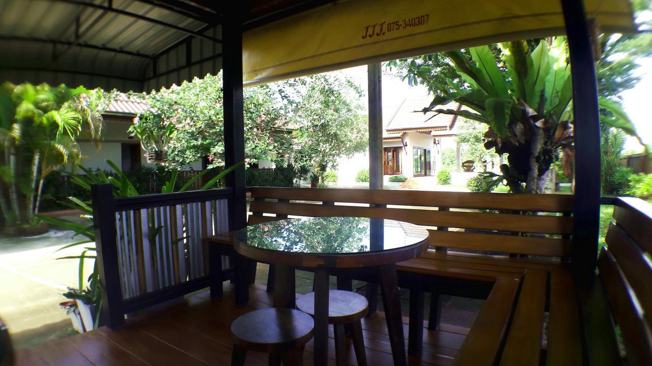 Khum Nakhon Hotel Nakhon Si Thammarat Esterno foto