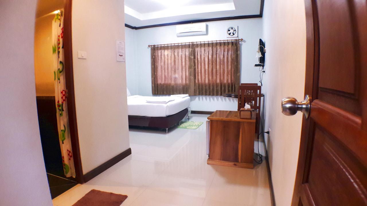 Khum Nakhon Hotel Nakhon Si Thammarat Esterno foto