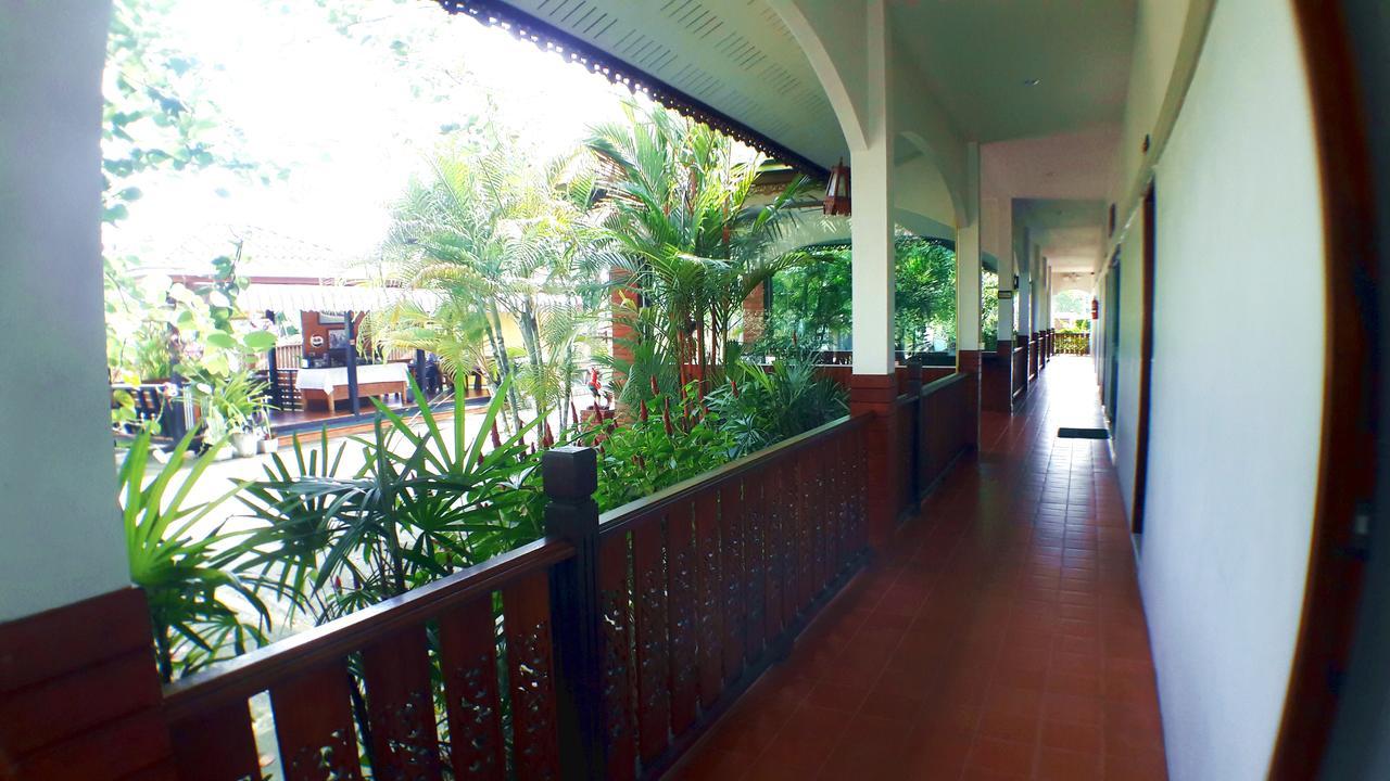 Khum Nakhon Hotel Nakhon Si Thammarat Esterno foto