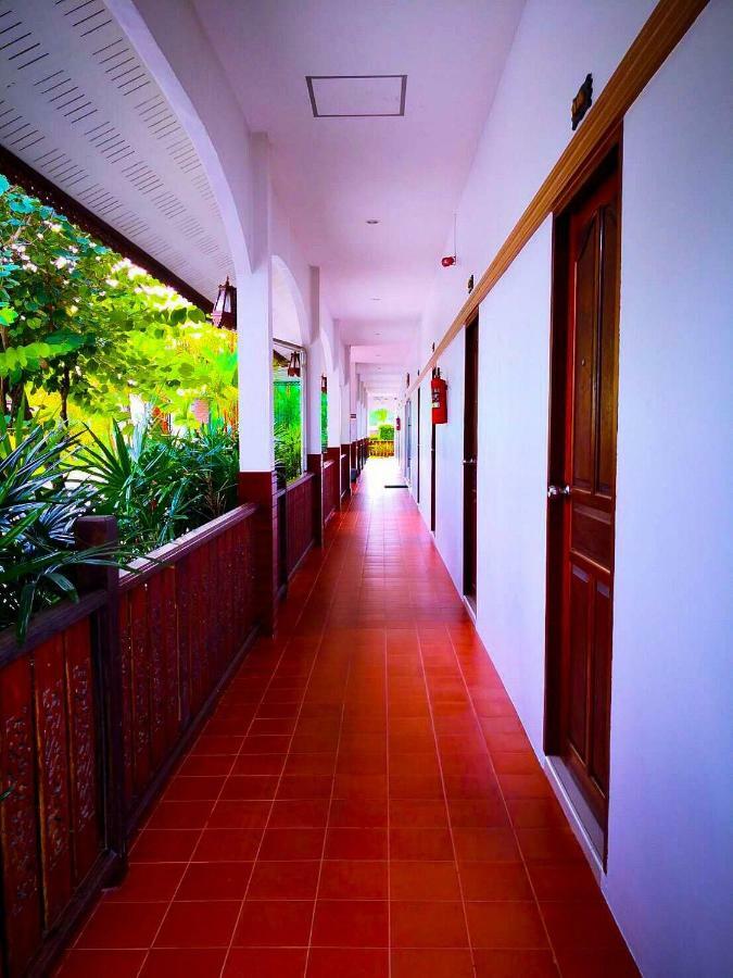 Khum Nakhon Hotel Nakhon Si Thammarat Esterno foto